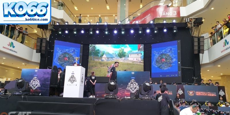 Theo dõi trận đấu Esport trực tuyến với trải nghiệm chân thực